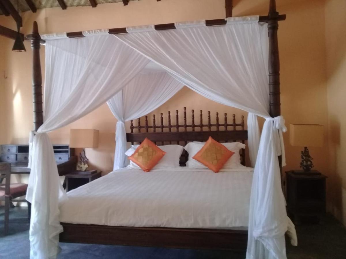 Waiara Village Guesthouse Maumere Habitación foto